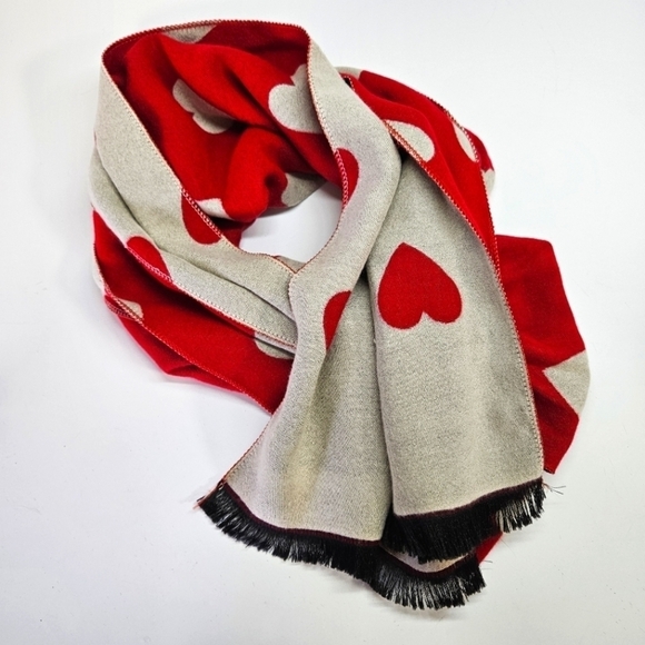 Steve Madden Reversible Red and Tan Heart Wrap Scarf Shawl Fringe Detail - Picture 1 of 6